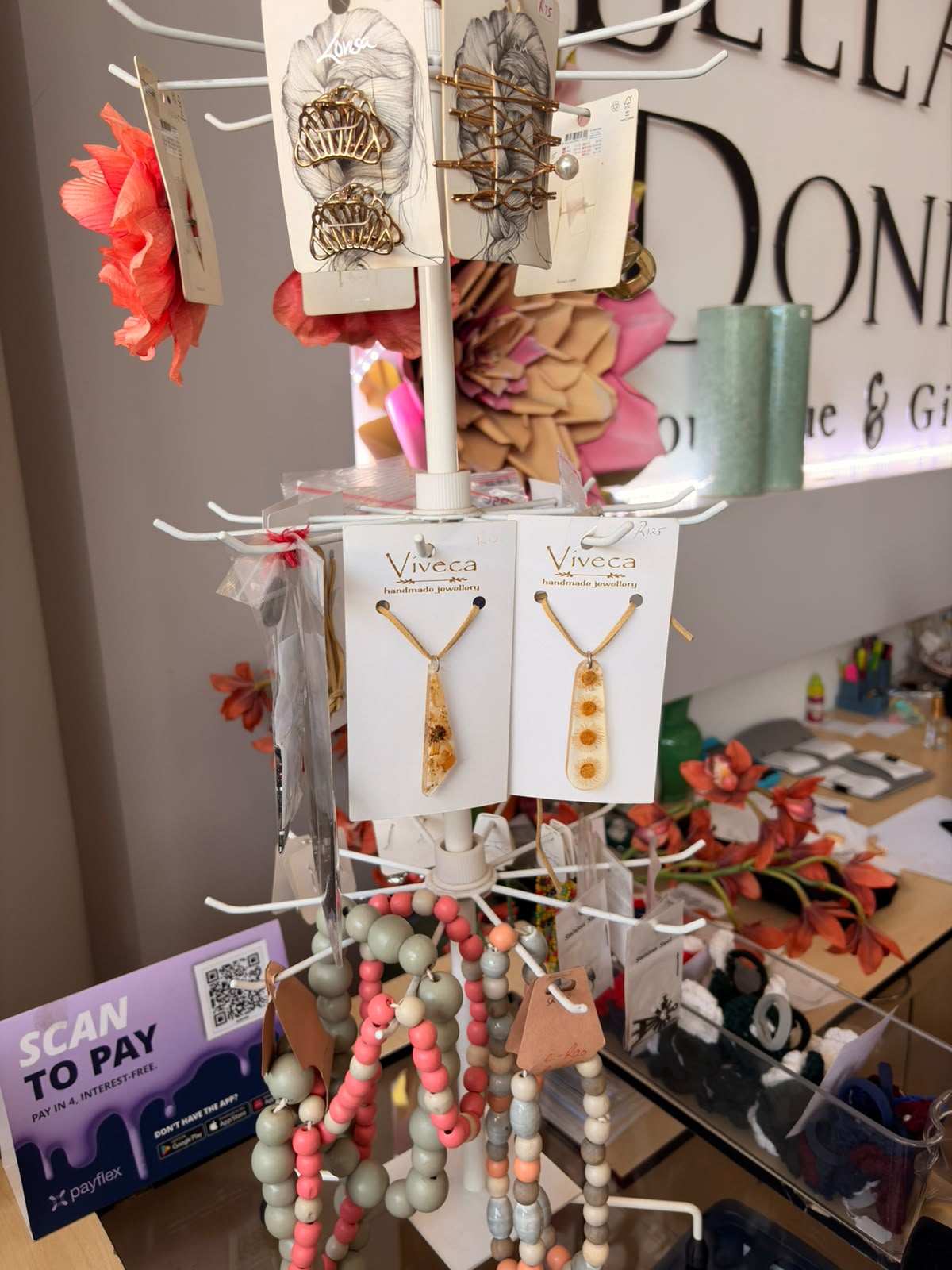 Viveca handmade jewellery stand